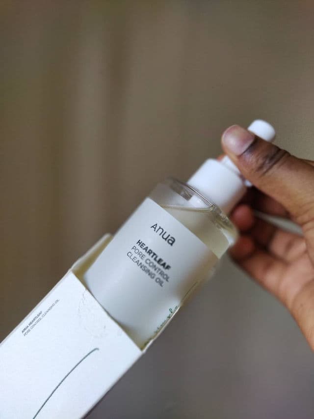 ANUA Heartleaf Pore Control Cleansing Oil review photo by Adejisola