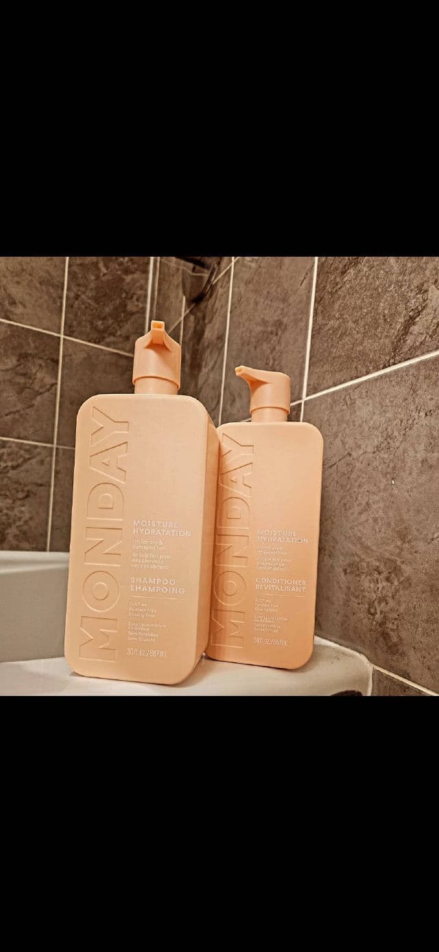 MONDAY Haircare Moisture Shampoo review photo by reviewgirlcanada