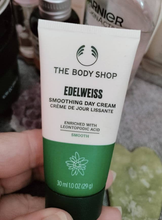 The Body Shop Edelweiss Intense Smoothing Day Cream  review photo by seljak