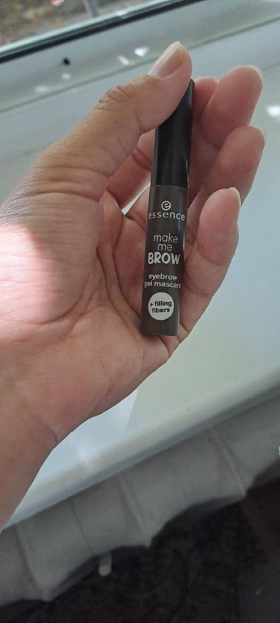 Essence Make Me Brow Eyebrow Gel Mascara review photo by Janikas