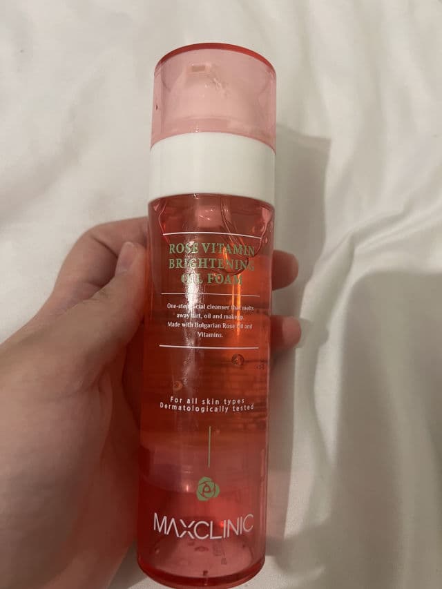 Maxclinic Rose Vitamin Brightening Oil Foam review photo by Marianaaa