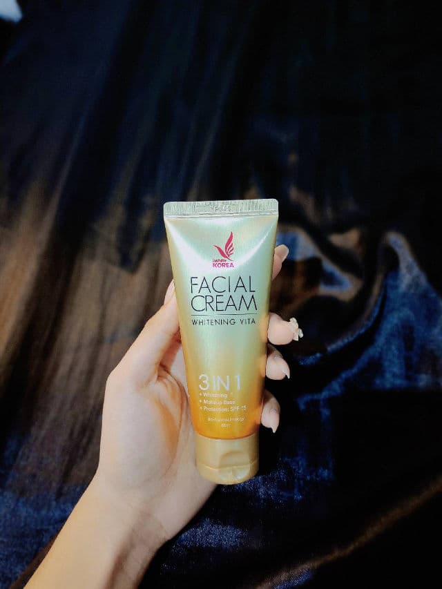 iWhite Korea Facial Cream Whitening Vita 3 in 1 review photo by dayana2