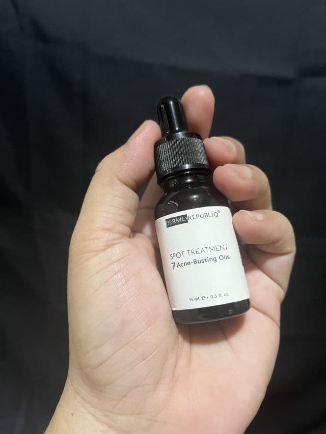 Dermorepubliq Spot Treatment Face Oil review photo by JoveUGC