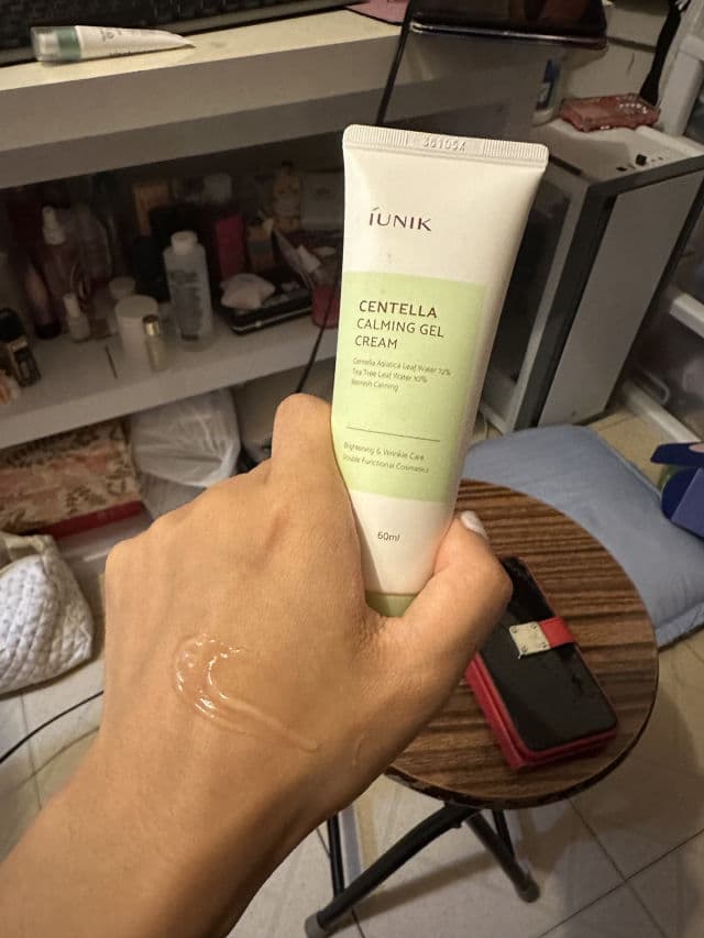 Iunik Centella Calming Gel Cream review photo by sofiachen