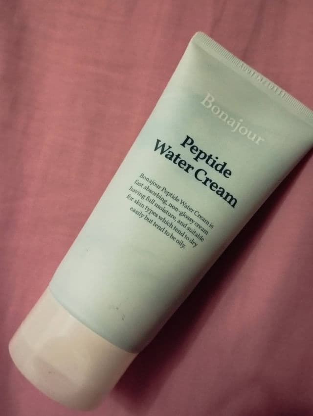 Bonajour Peptide Water Bomb review photo by SuayJunkie