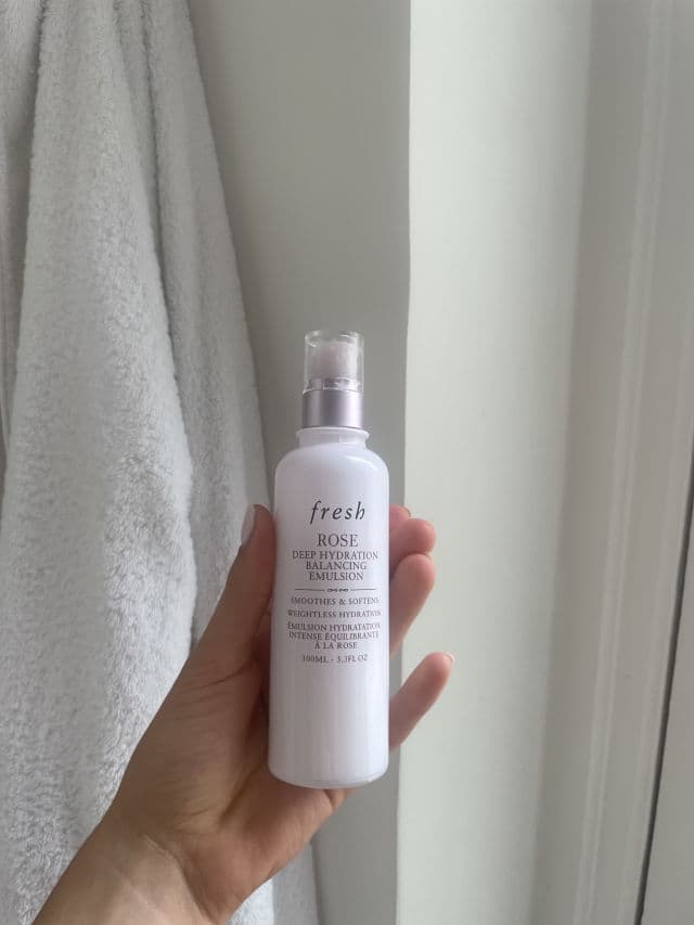 fresh Rose & Hyaluronic Acid Deep Hydration Emulsion review photo by Callmeobsessed 