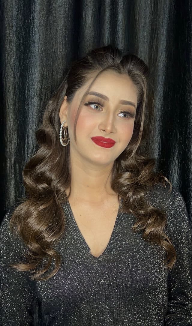 Dior Forever Skin Glow 24H Wear Hydrating Foundation review photo by makeupaddict