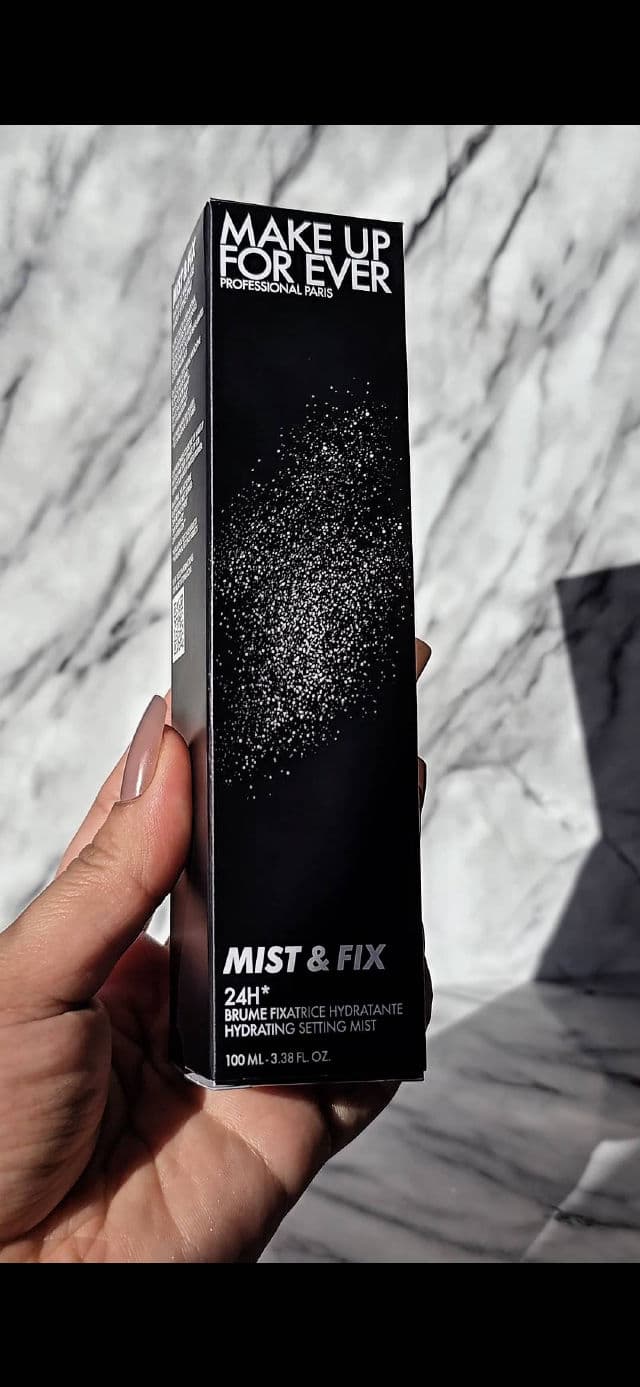 Make Up For Ever Mist & Fix review photo by amalessa