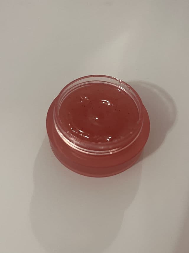 Kaja Strawberry Rose review photo by mikkimchiii