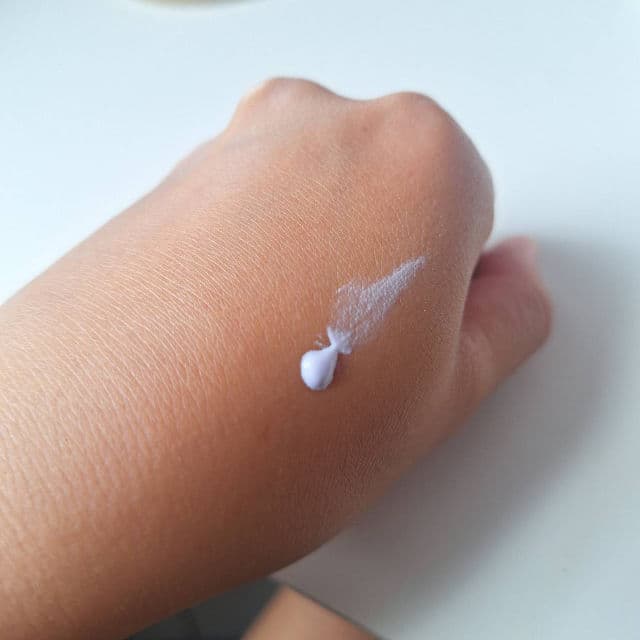 THE FACE SHOP Air Cotton Makeup Base SPF30 PA++ (02 Lavender) review photo by yuki0908