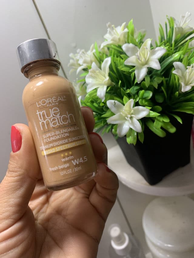 L'Oreal Paris True Match Super Blendable Foundation SPF 17 review photo by geneolmosmua