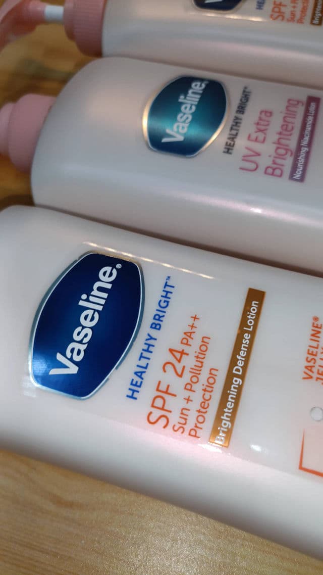 Vaseline Healthy Bright SPF 24 PA++ review photo by Zybelle88