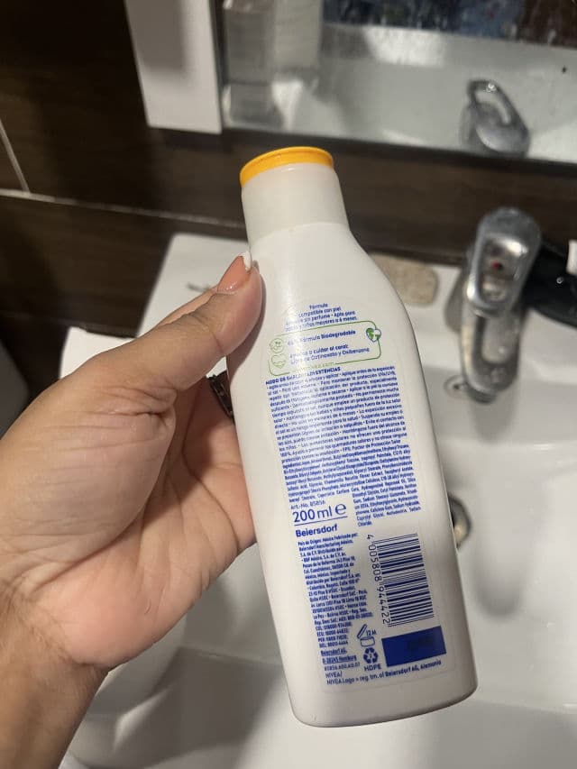 Nivea Sensitive Protect SPF50 Sunscreen Lotion review photo by kasandritasc