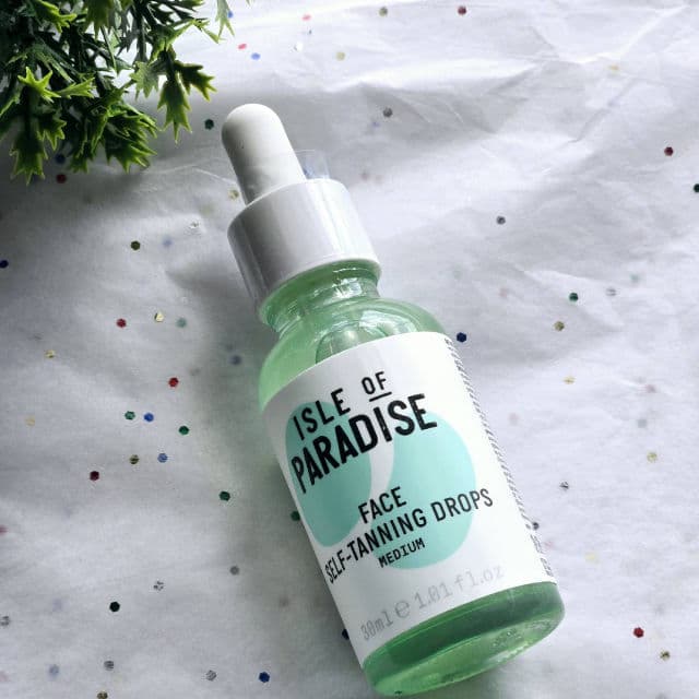Isle of Paradise Medium Self-Tanning Body Drops review photo by berirashika