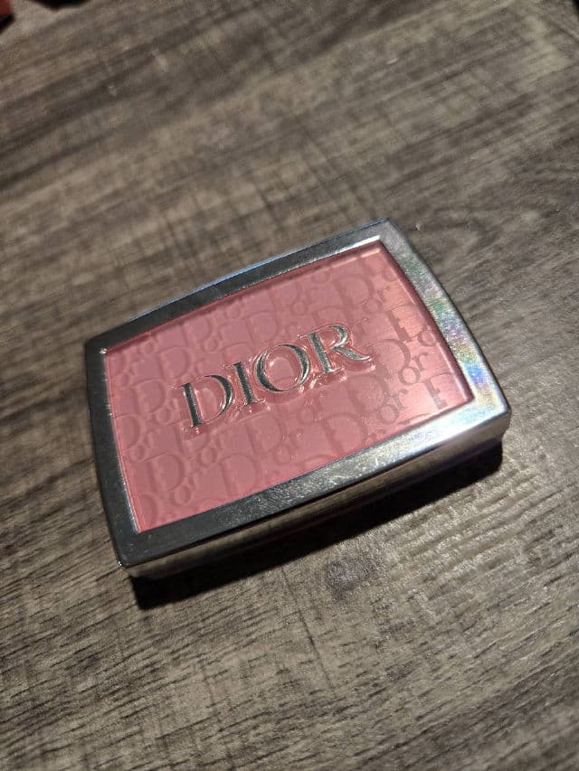 Dior Backstage Rosy Glow Blush 004 Coral review photo by saemiii7