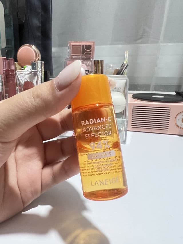 Laneige Radian-C Advanced Effector review photo by Fenmeii