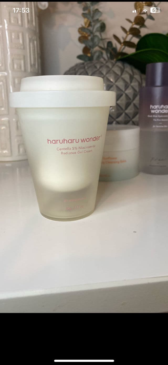 HaruHaru WONDER Centella 5% Niacinamide Radiance Gel Cream review photo by Minniexyx