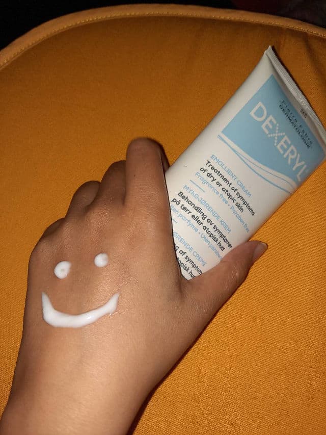 Pierre Fabre Dermotologie Dexeryl Emollient Cream review photo by Modestychica