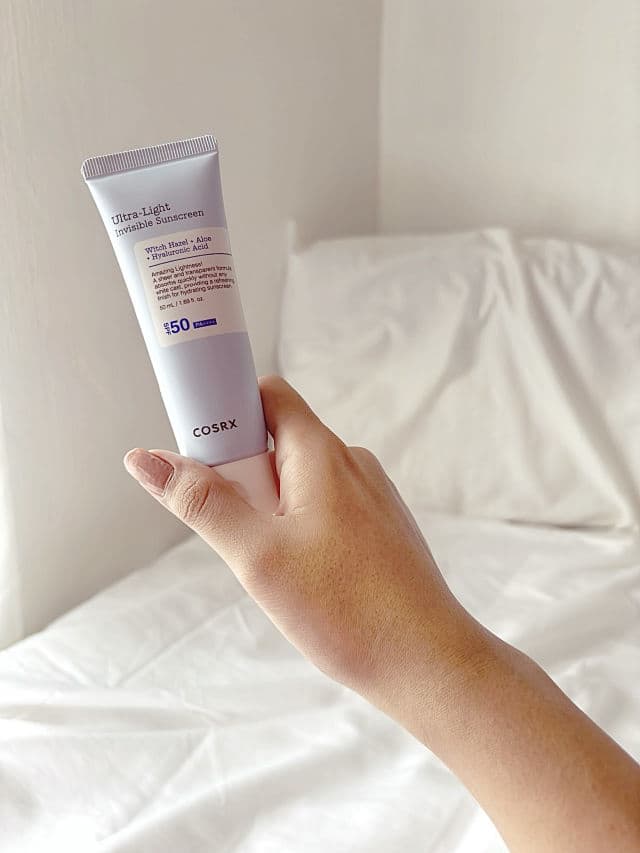 COSRX Ultra-Light Invisible Sunscreen SPF50 PA++++ review photo by KezGozar