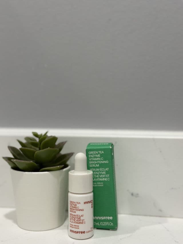 INNISFREE Green Tea Enzyme Vitamin C Brightening Serum review photo by hikayatbella