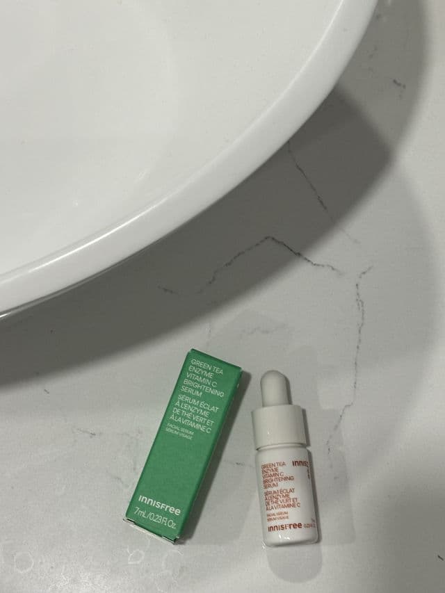 INNISFREE Green Tea Enzyme Vitamin C Brightening Serum review photo by hikayatbella
