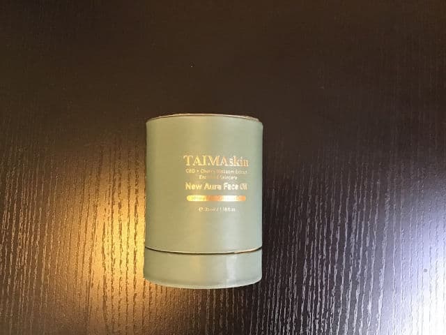 HollyHoux TAIMAskin New Aura Face Oil review photo by Tonettespicky