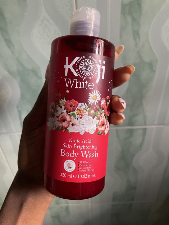 Koji White Kojic Acid Skin Brightening Body Wash review photo by Azeezahh