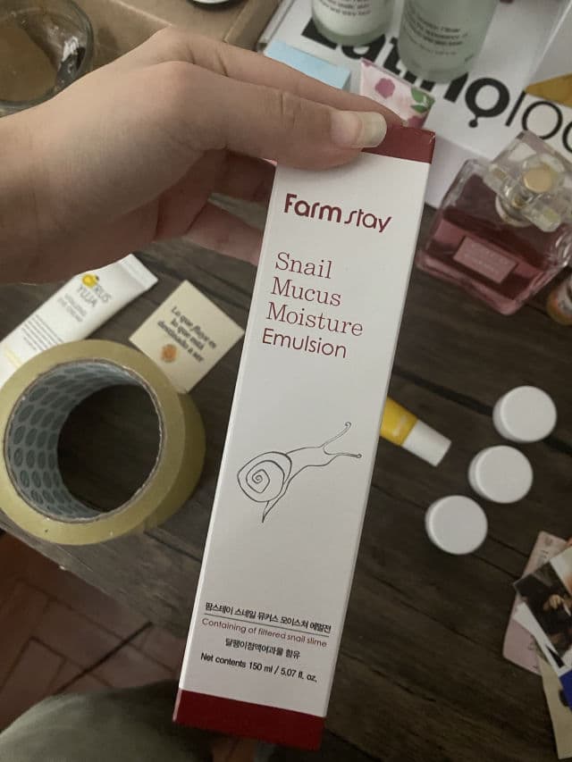 Farmstay Snail Mucus Moisture Emulsion review photo by eloiseantonella