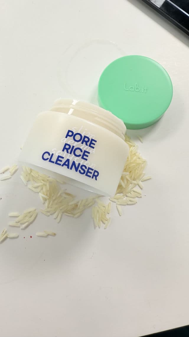 Lab.it Pore Rice Cleanser review photo by Dalisha
