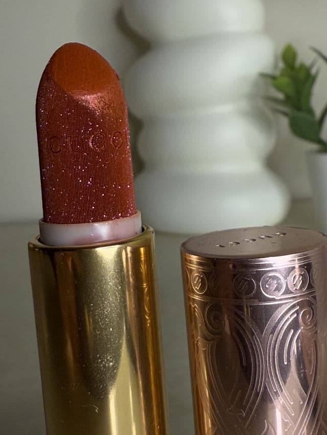 Gucci Rouge A Levres Voile #25 Goldie Red review photo by Dalisha