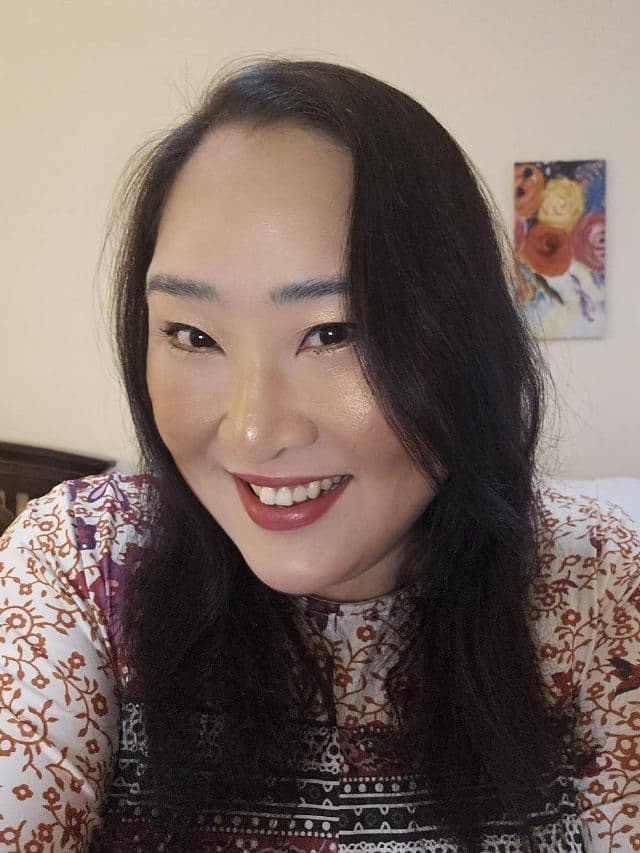 MISSHA Radiance Foundation SPF20 PA++ review photo by sitsiya