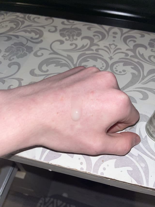 Aveeno Calm + Restore Triple Oat Face Serum review photo by DewyMikey