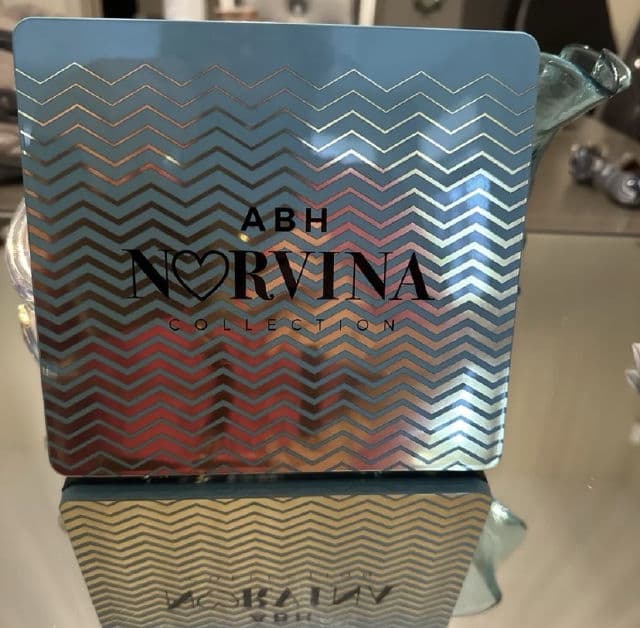 Anastasia Beverly Hills Norvina Pro Pigment Palette Vol. 2 review photo by LerLera