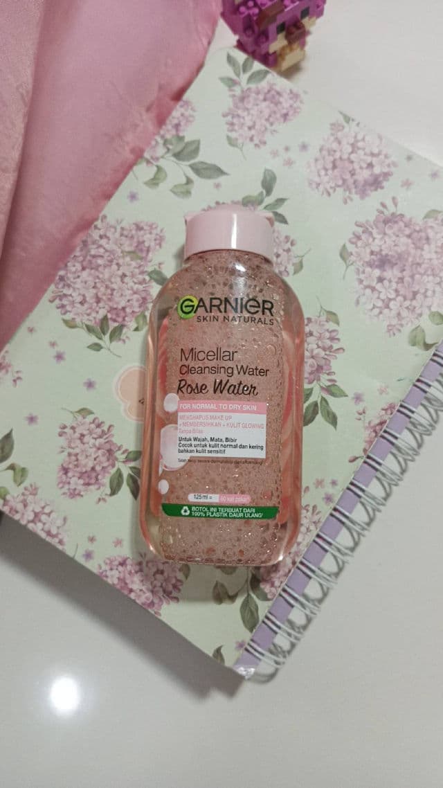 Garnier Skin Naturals Micellar Cleansing Rose Water review photo by WiAngel2