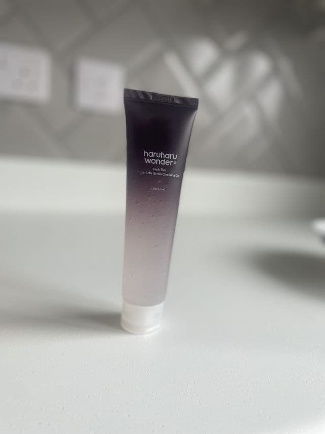 HaruHaru WONDER Black Rice Triple AHA Gentle Cleansing Gel review photo by tracyhargreaves