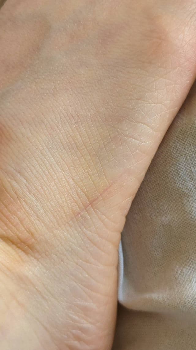 HaruHaru WONDER Black Bamboo Daily Smoothing Body Oil review photo by glamorable