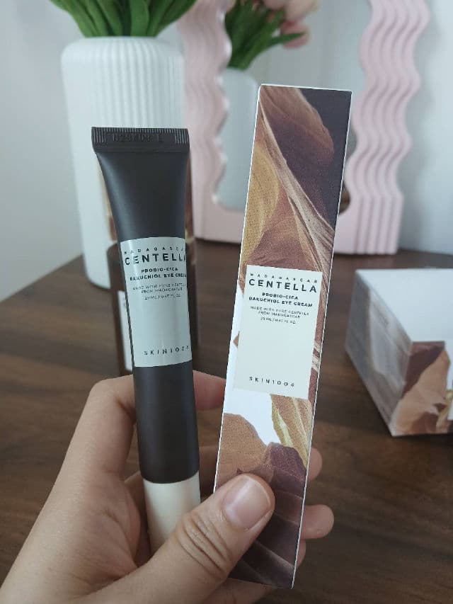 SKIN1004 Madagascar Centella Probio-Cica Bakuchiol Eye Cream review photo by Peurisela