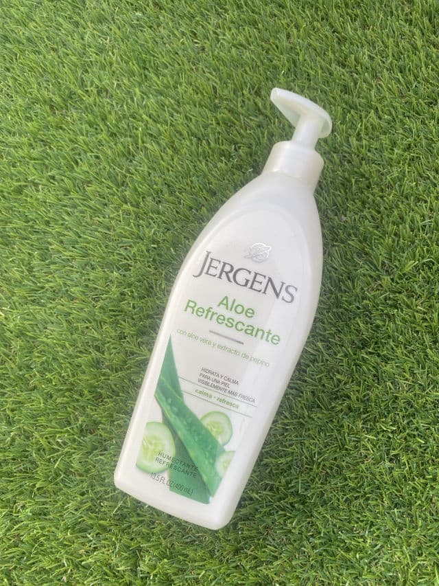 Jergens Soothing Aloe Refreshing Moisturizer review photo by DarJoha