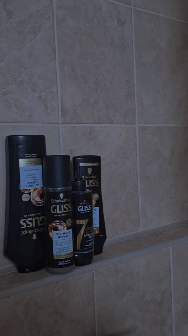 Schwarzkopf Gliss Ultimate Repair Strength Conditioner review photo by Littlepixik