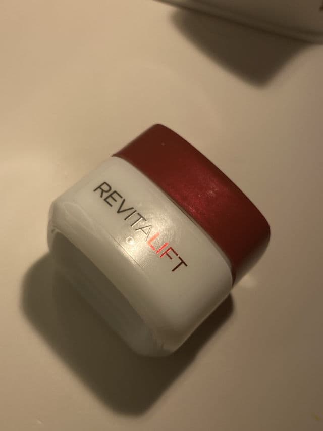 L'Oreal Paris Revitalift Anti-Wrinkle Firming Eye Cream review photo by itsKristnn