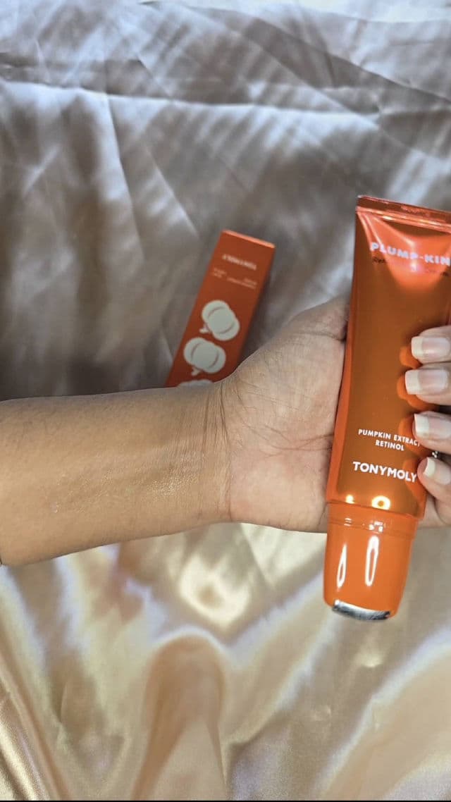 TONYMOLY PLUMP-KIN Retinol Neck Cream review photo by KAVIG