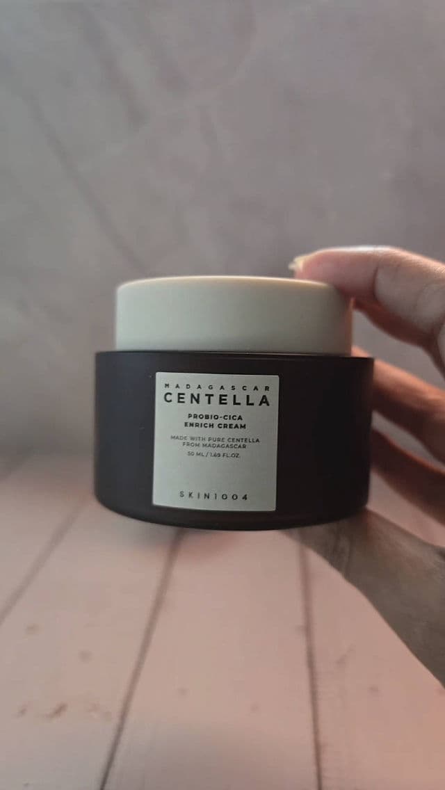 SKIN1004 Madagascar Centella Probio-Cica Enrich Cream review photo by KAVIG