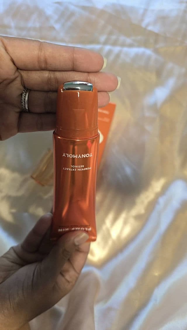 TONYMOLY PLUMP-KIN Retinol Neck Cream review photo by KAVIG