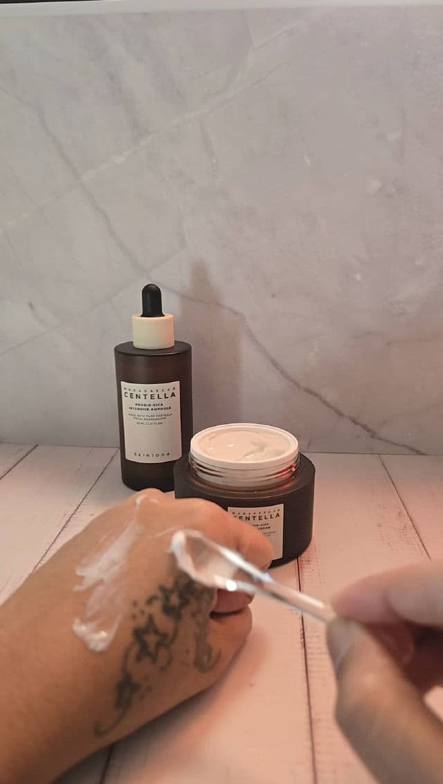 SKIN1004 Madagascar Centella Probio-Cica Enrich Cream review photo by KAVIG