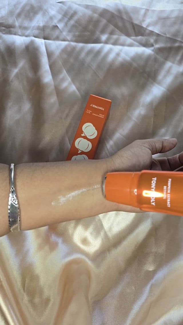 TONYMOLY PLUMP-KIN Retinol Neck Cream review photo by KAVIG