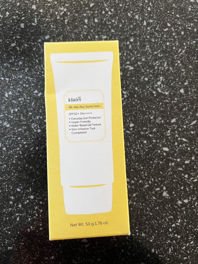 Dear, Klairs All-day Airy Sunscreen SPF50+ PA++++ review photo by Nick