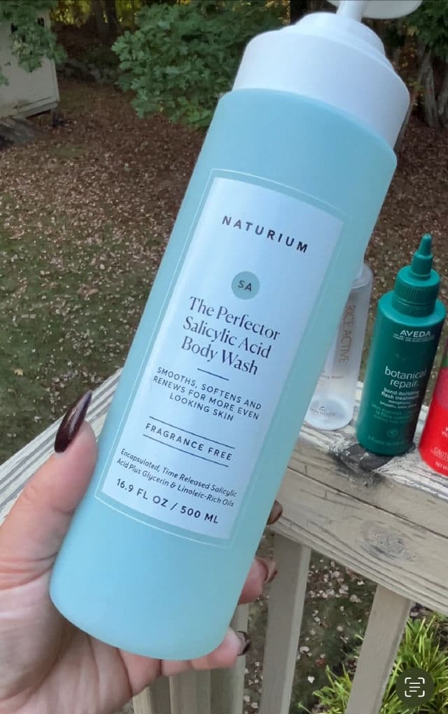 Naturium The Perfector Salicylic Acid Body Wash review photo by editadoes