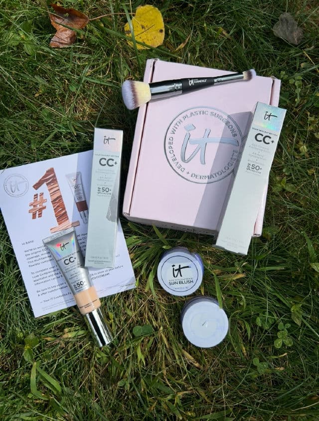 It Cosmetics Heavenly Luxe Complexion Perfection Brush #7 review photo by editadoes