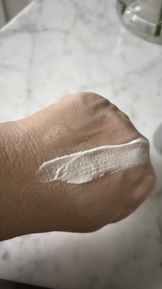 Natural Derma Project Vitamin B9 Tone-Up Cream review photo by IGOhmymichie