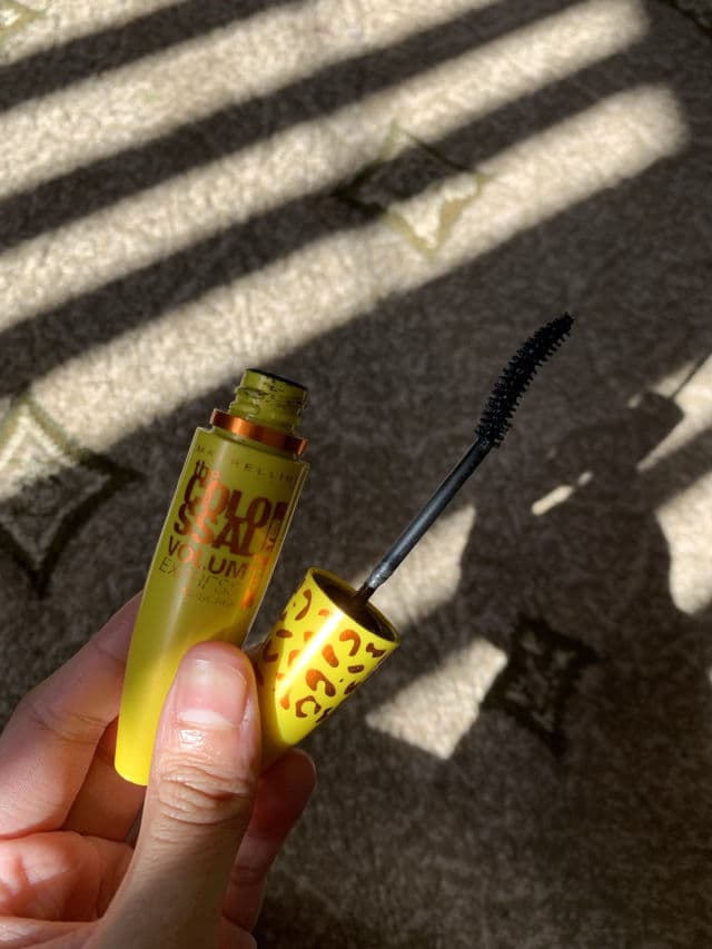 Maybelline The Colossal Mascara review photo by Luvesx